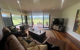 Perfect Weekend Getaway Plus Golf At Your Doorstep